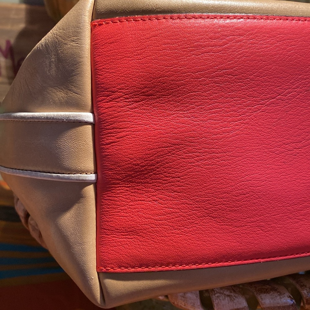 Coach Legacy Duffle - Taupe and Coral, two-way strap (22414) Large - Picture 10 of 16